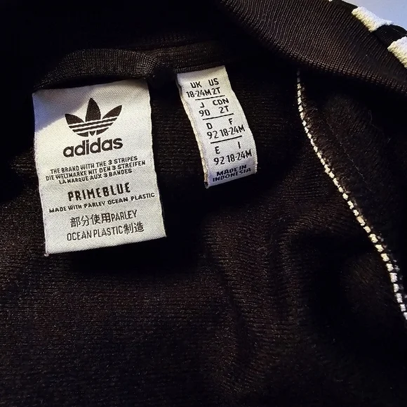 Boys Adidas jacket - Picture 2 of 4